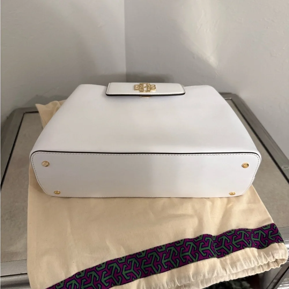 New Without Tag Tory Burch britten satchel